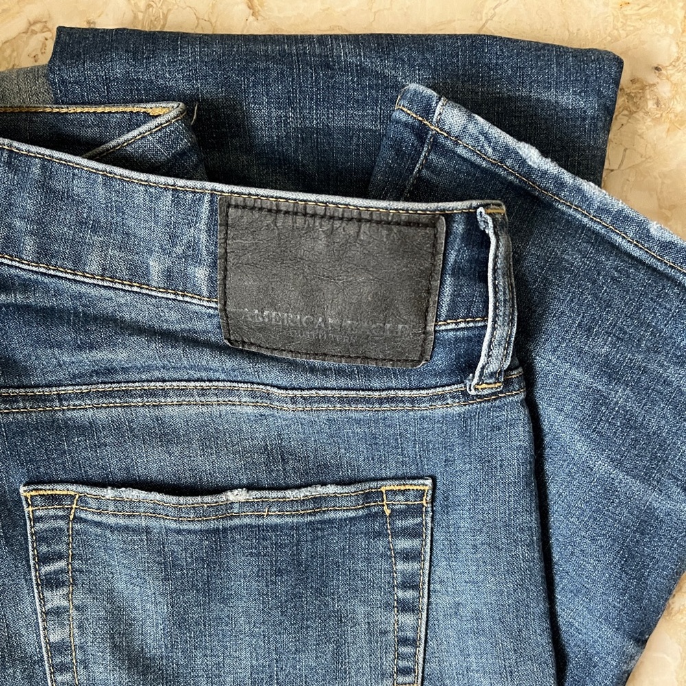 American Eagle distressed blue Jean Original Straight Extreme Flex EUC 32 x 36 - Picture 7 of 13